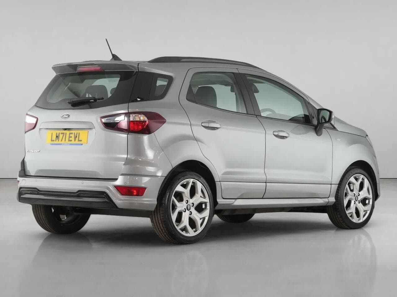 Ford EcoSport thumbnail Rear Right