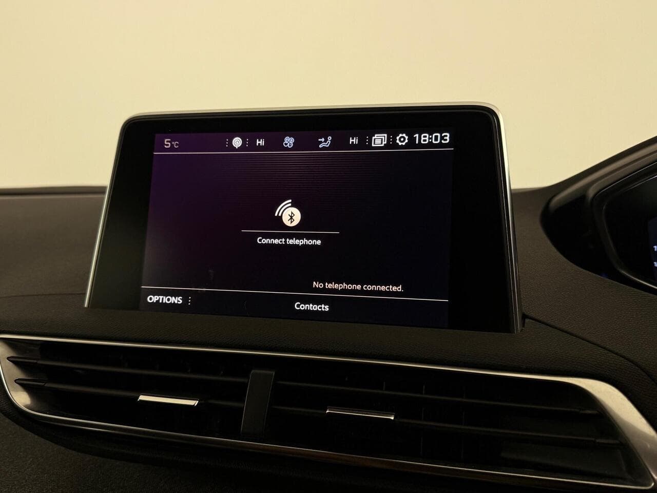 Peugeot 3008 thumbnail Infotainment System