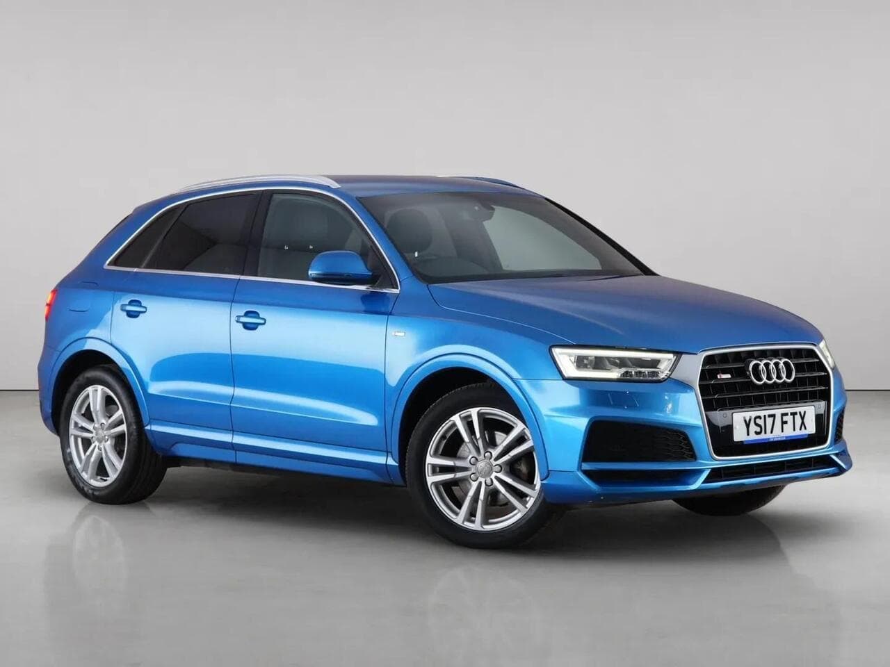 Audi Q3 - Audi Q3 1.4 TFSI CoD S line Edition S Tronic Euro 6 (s/s) 5dr