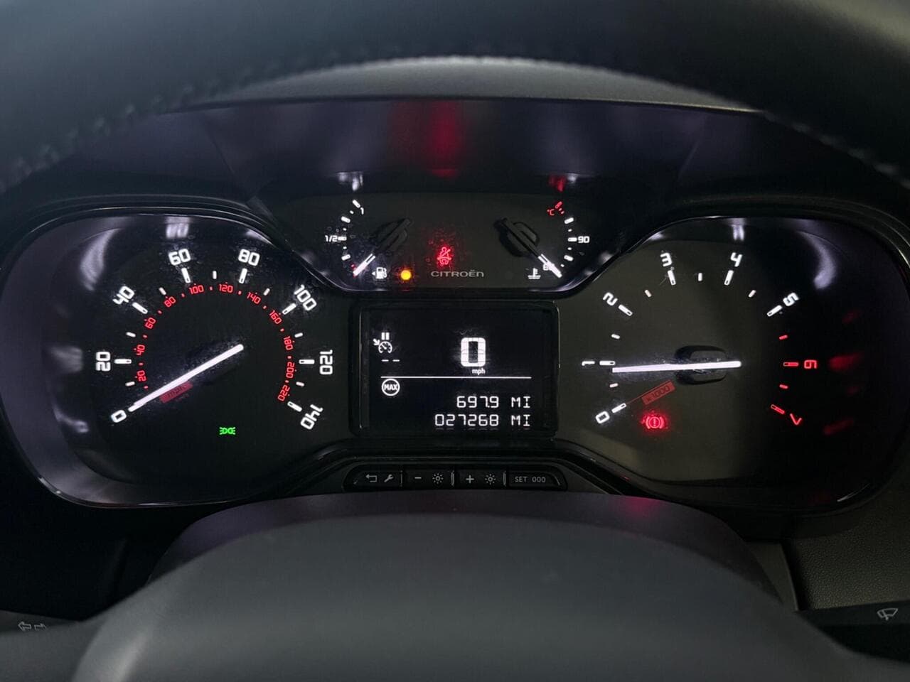 Citroen C3 Aircross thumbnail Driver Instruments