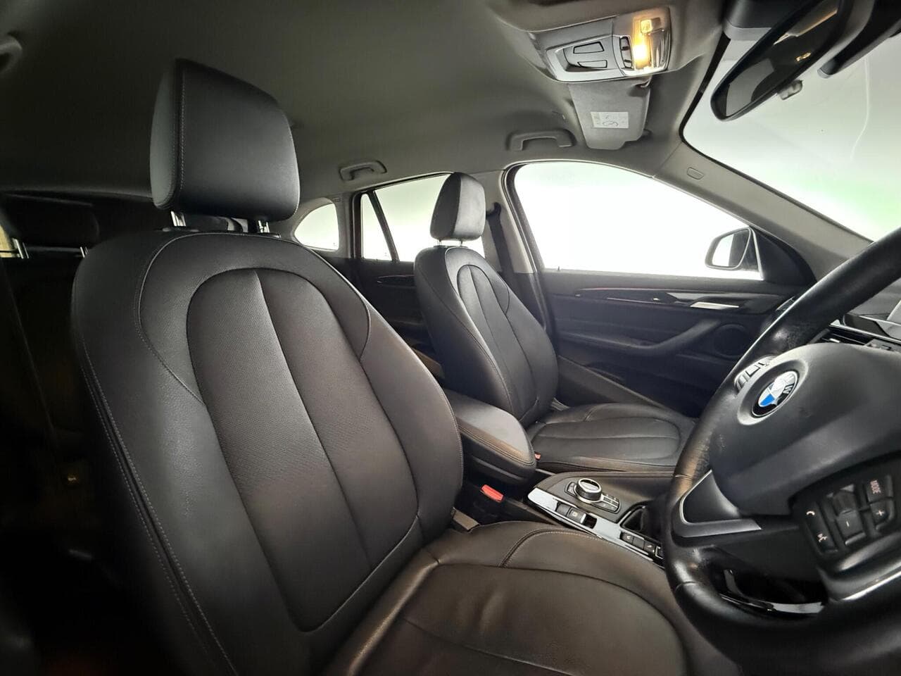 BMW X1 thumbnail Seat Driver