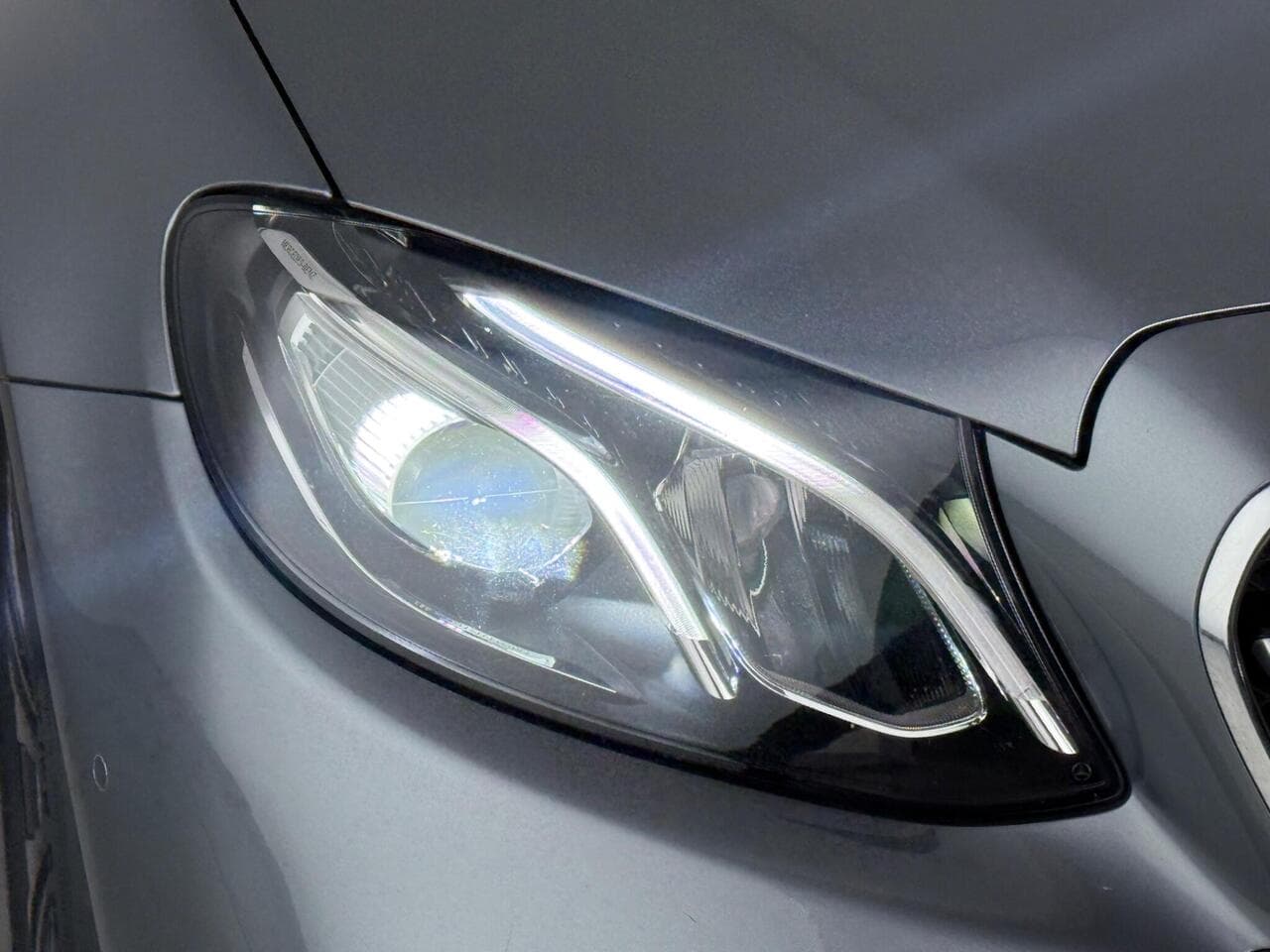 Mercedes-Benz E Class thumbnail Lights Front