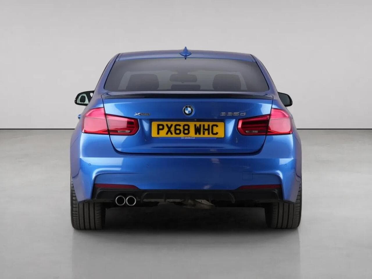 BMW 3 Series thumbnail Rear