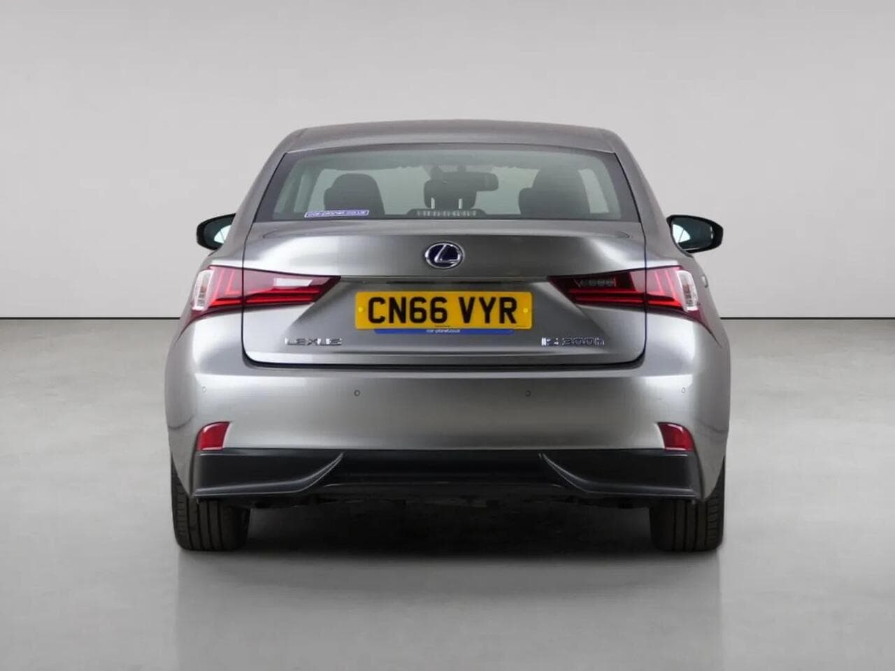 Lexus IS thumbnail Rear