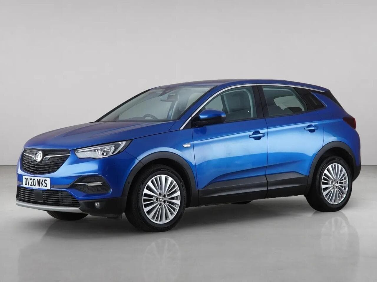 Vauxhall Grandland X thumbnail Front Left