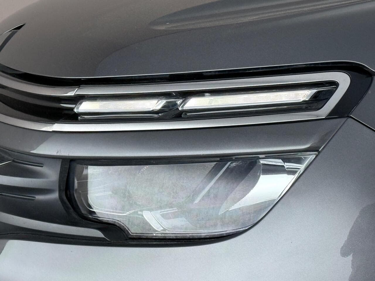Citroen C5 Aircross thumbnail Lights Front