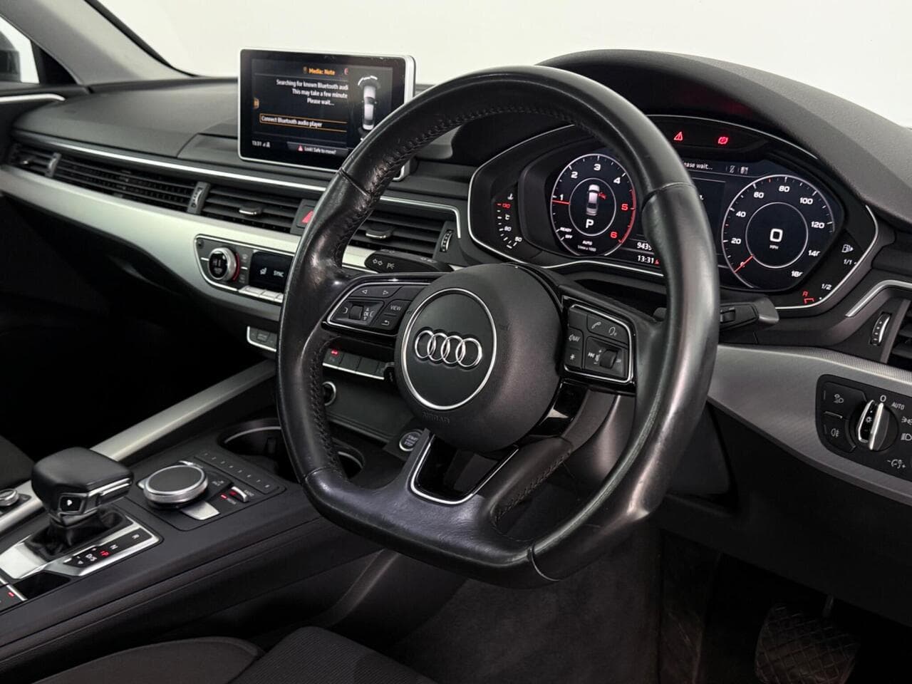 Audi A4 thumbnail Steering Wheel