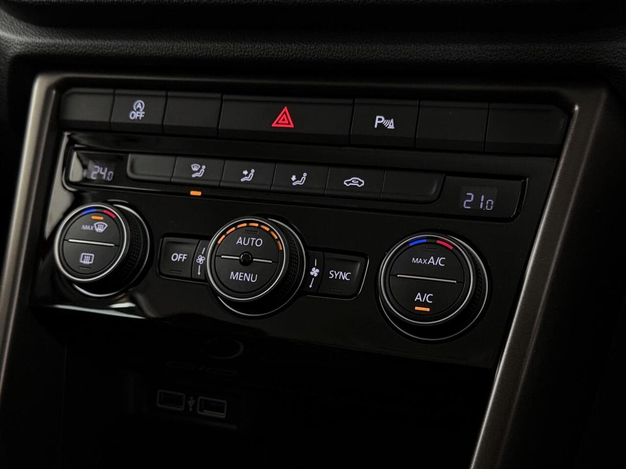 Volkswagen T-Roc thumbnail Misc Controls