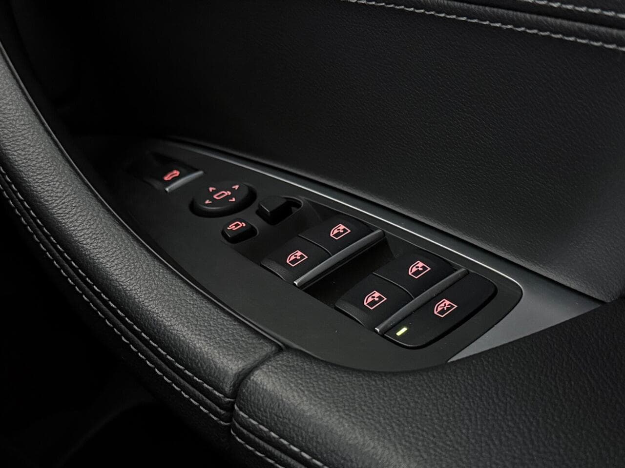 BMW X3 thumbnail Misc Controls