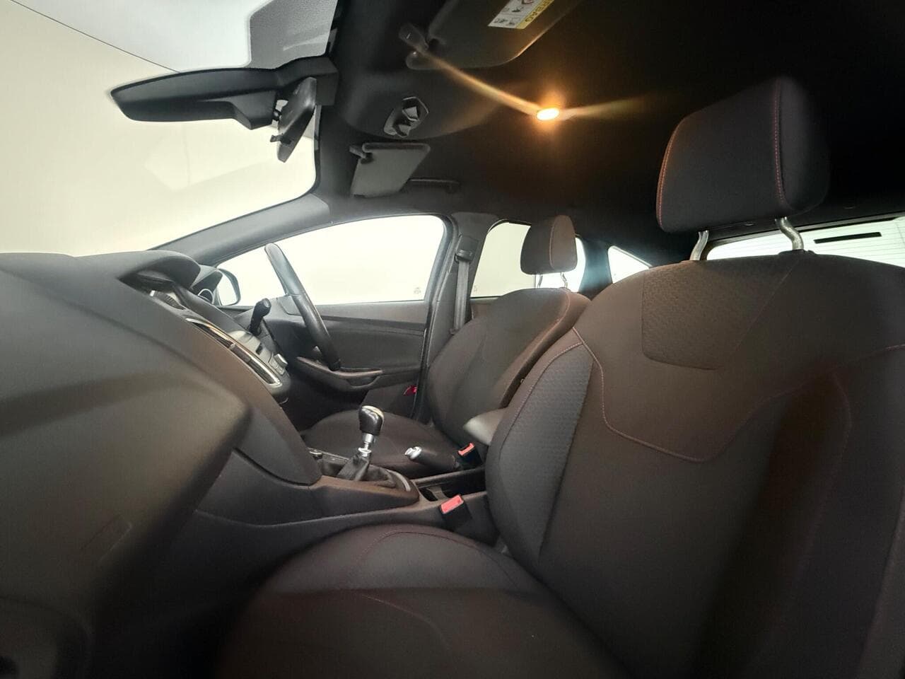Ford Focus thumbnail Seat Front Passenger