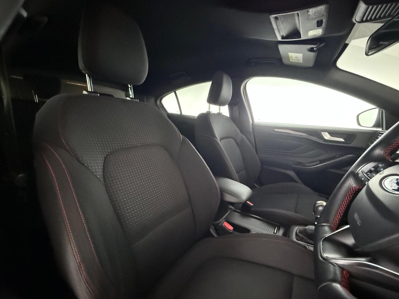 Ford Focus thumbnail Seat Driver