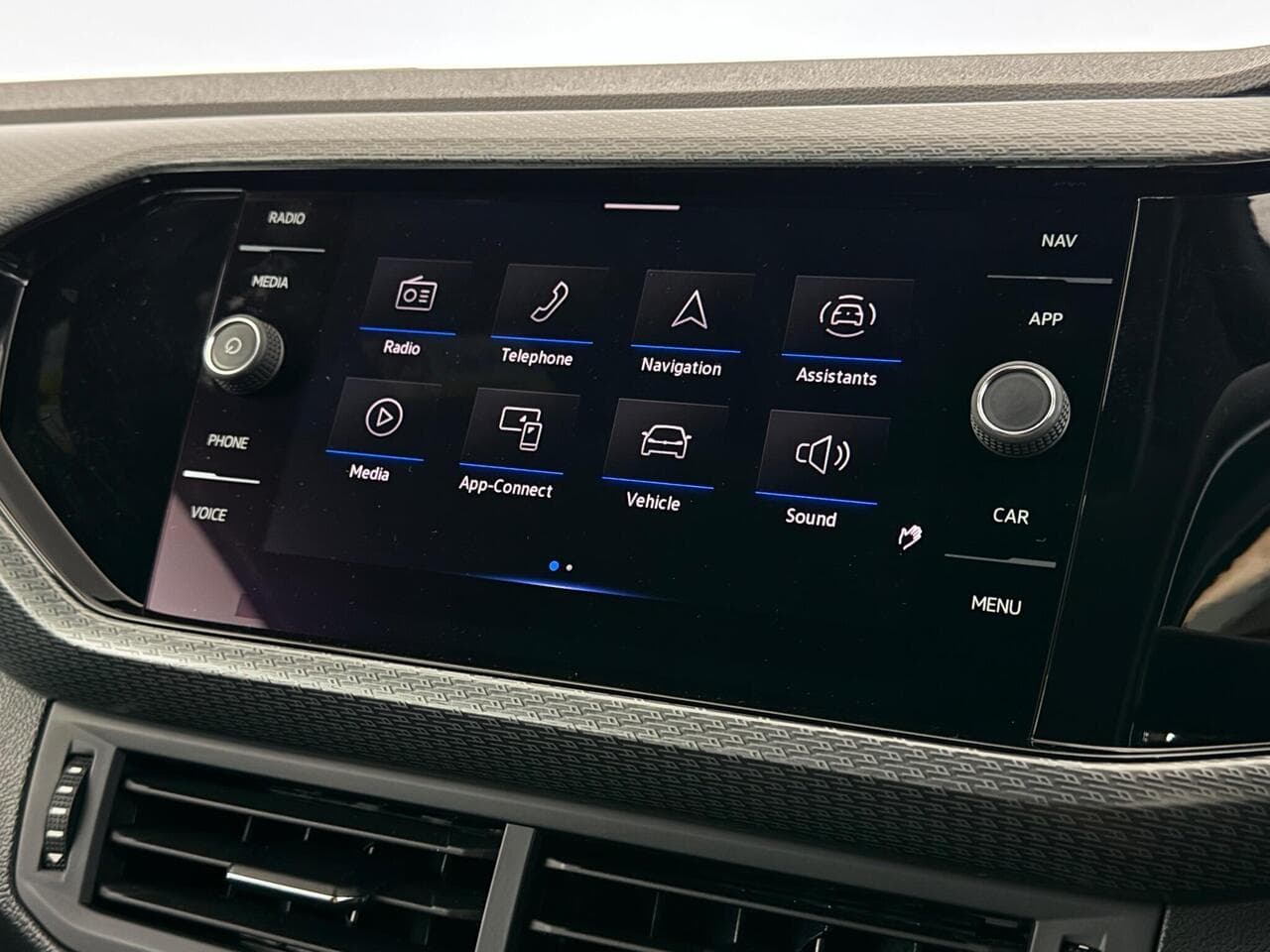 Volkswagen T-Cross thumbnail Infotainment System