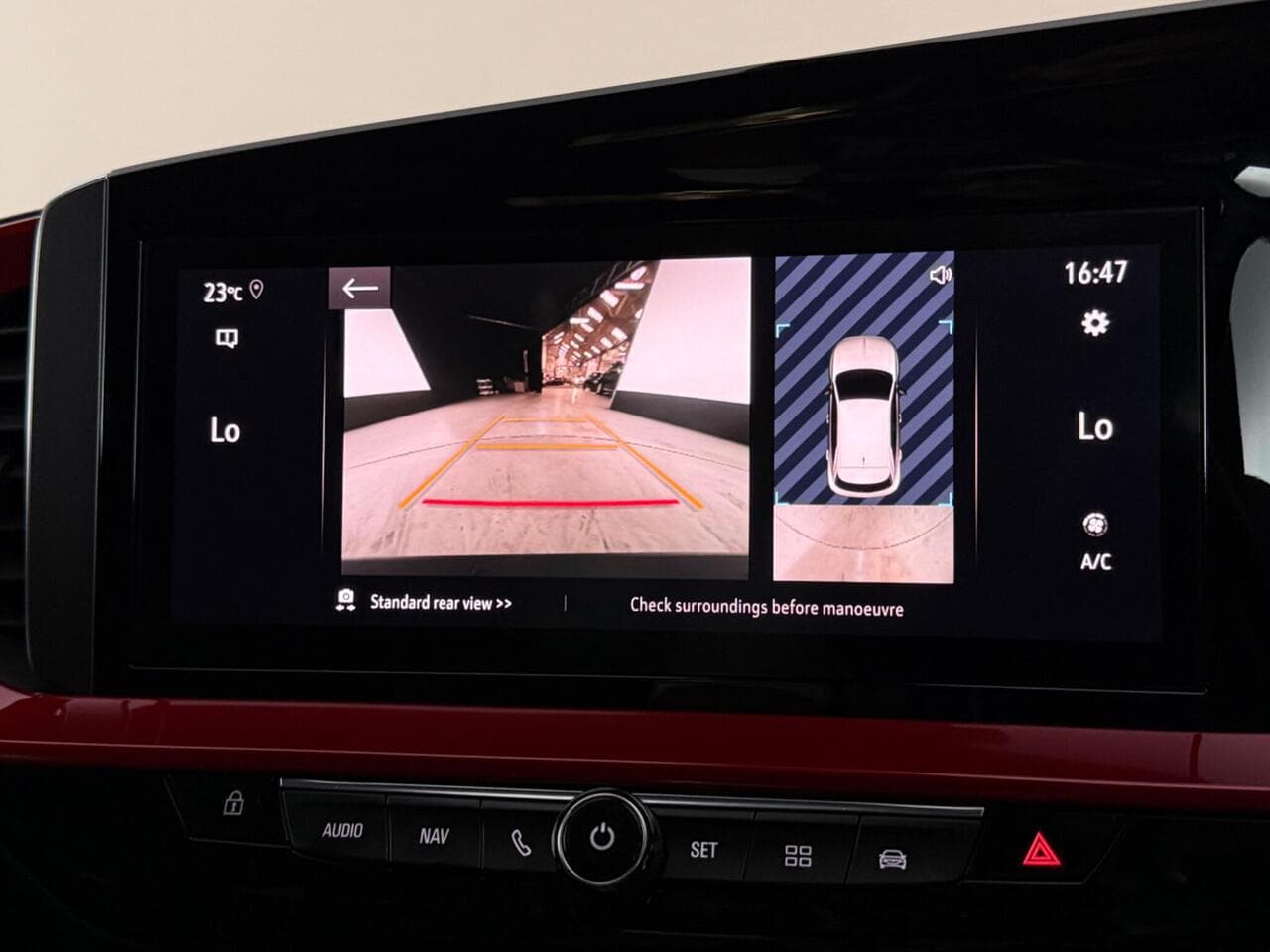 Vauxhall Mokka thumbnail Infotainment System