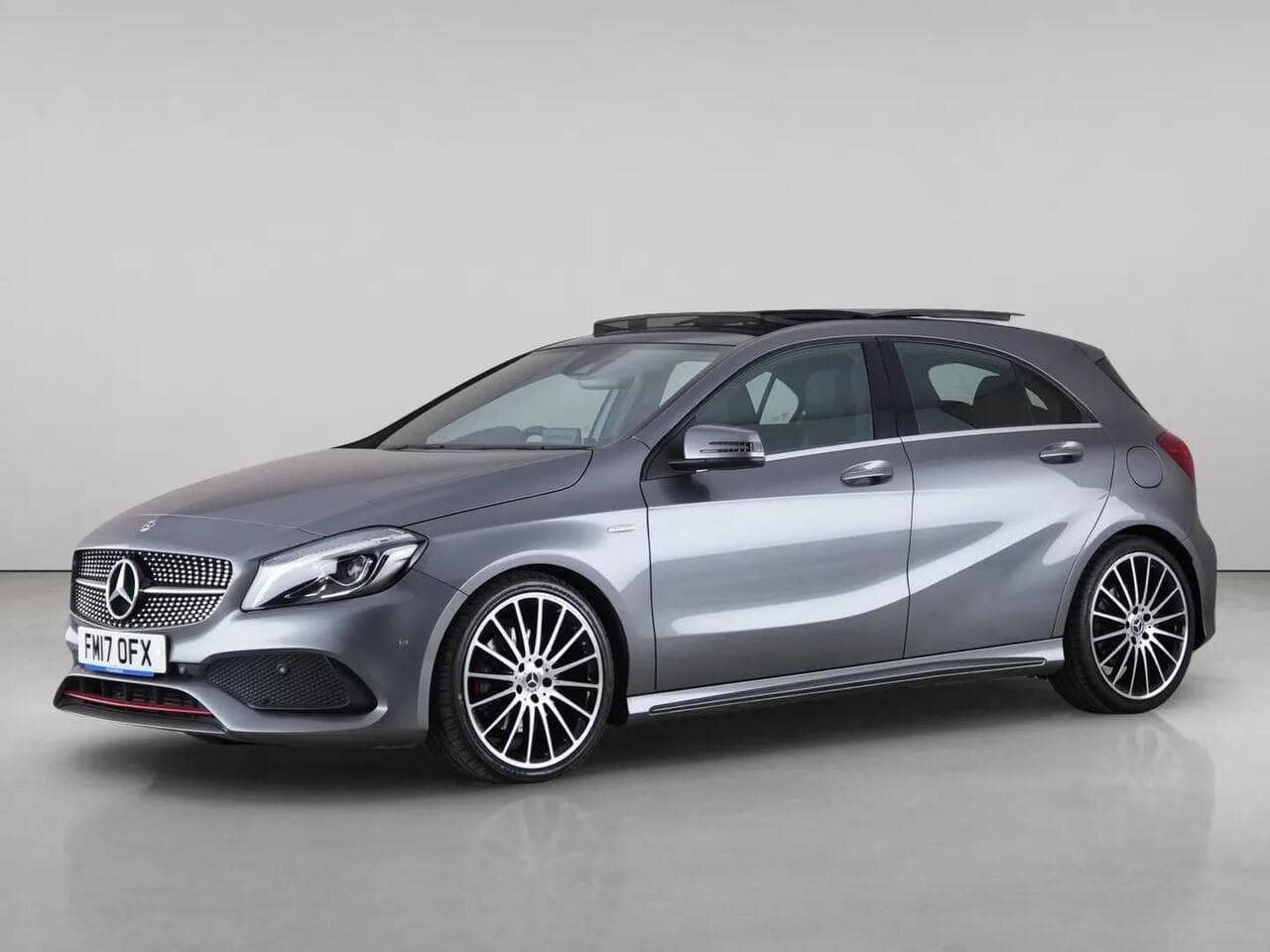 Mercedes-Benz A Class thumbnail Front Left