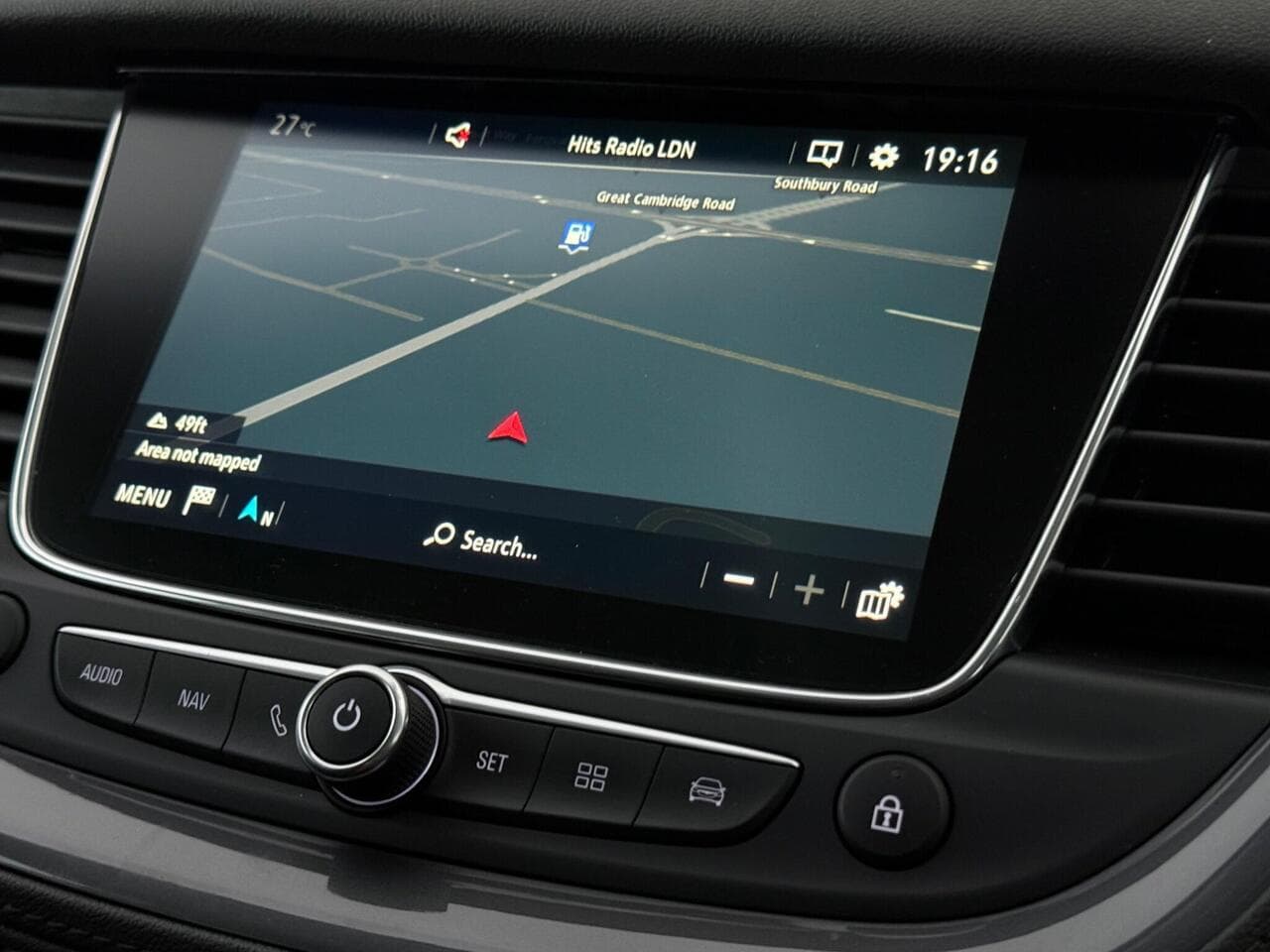 Vauxhall Grandland X thumbnail Infotainment System