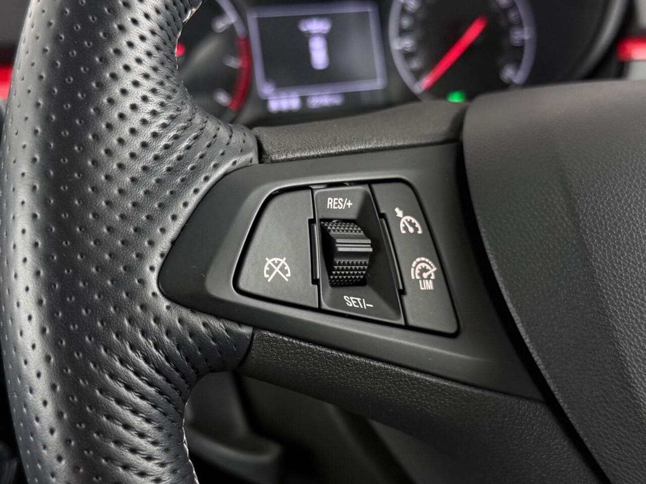 Vauxhall Corsa thumbnail Misc Controls