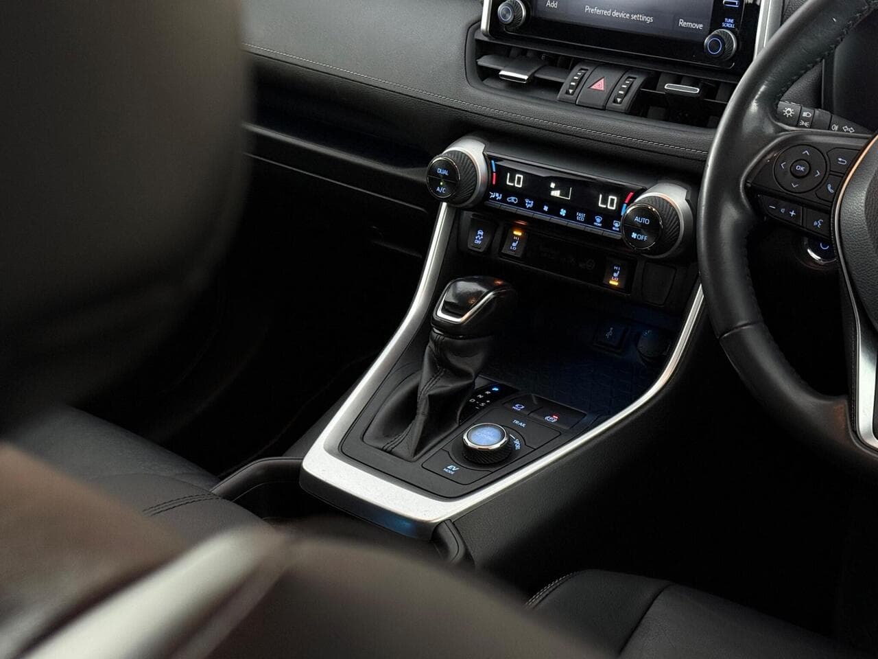 Toyota RAV4 thumbnail Misc Controls
