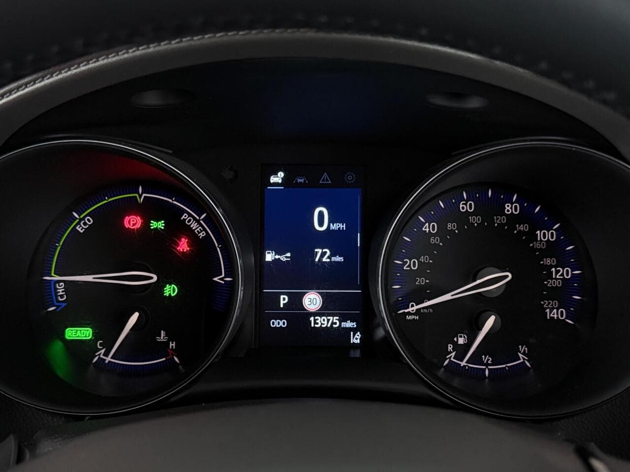 Toyota C-HR thumbnail Driver Instruments