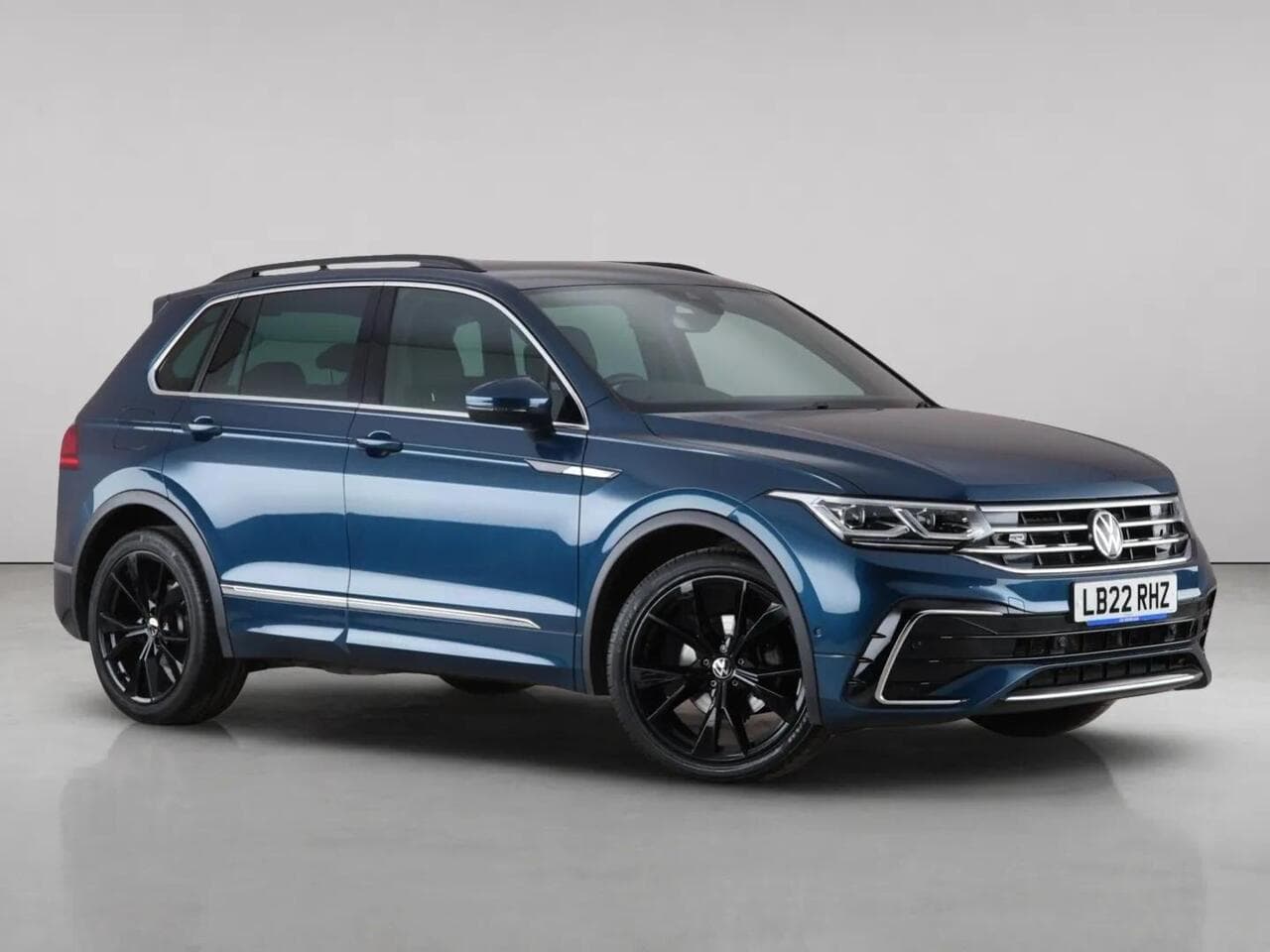 Volkswagen Tiguan - Volkswagen Tiguan 1.5 TSI R-Line DSG Euro 6 (s/s) 5dr