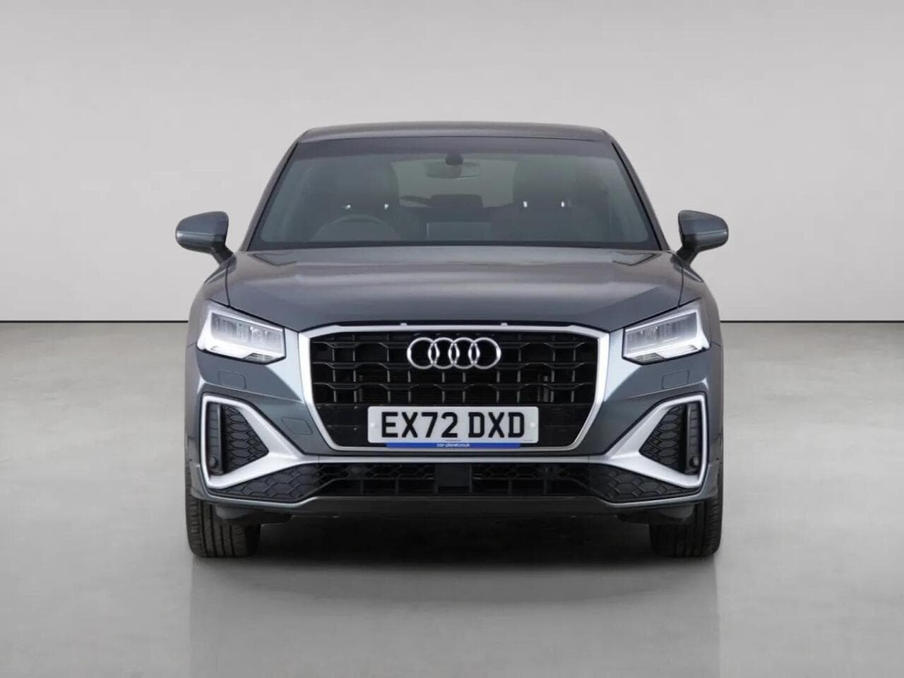 Audi Q2 thumbnail Front