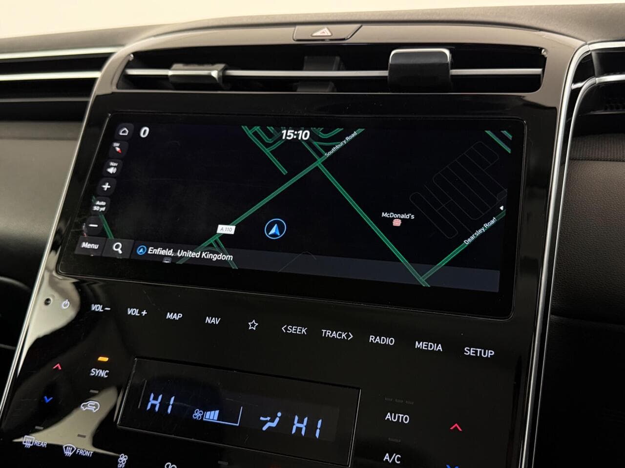 Hyundai TUCSON thumbnail Infotainment System