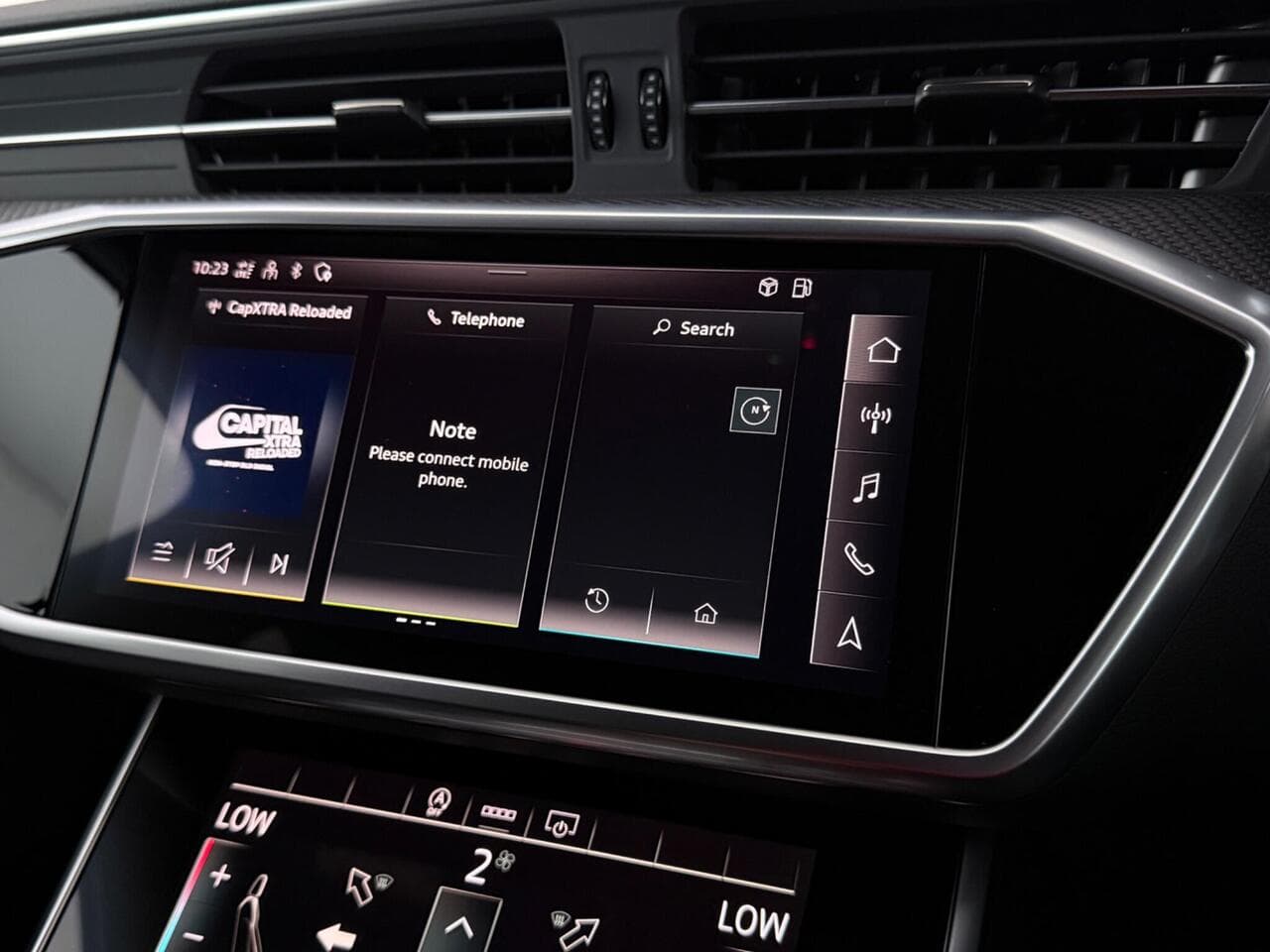 Audi A6 Avant thumbnail Infotainment System