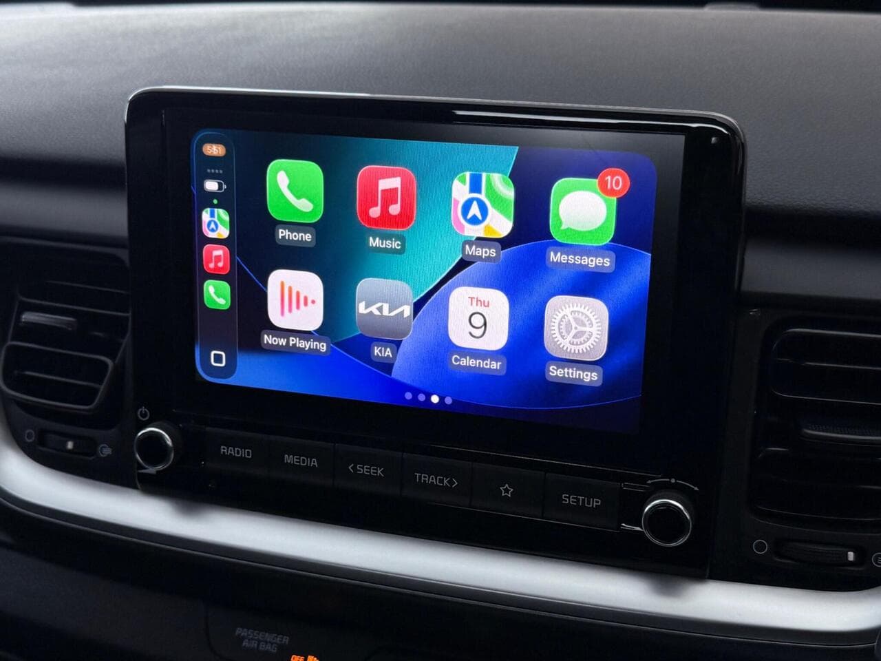 Kia Stonic thumbnail Infotainment System