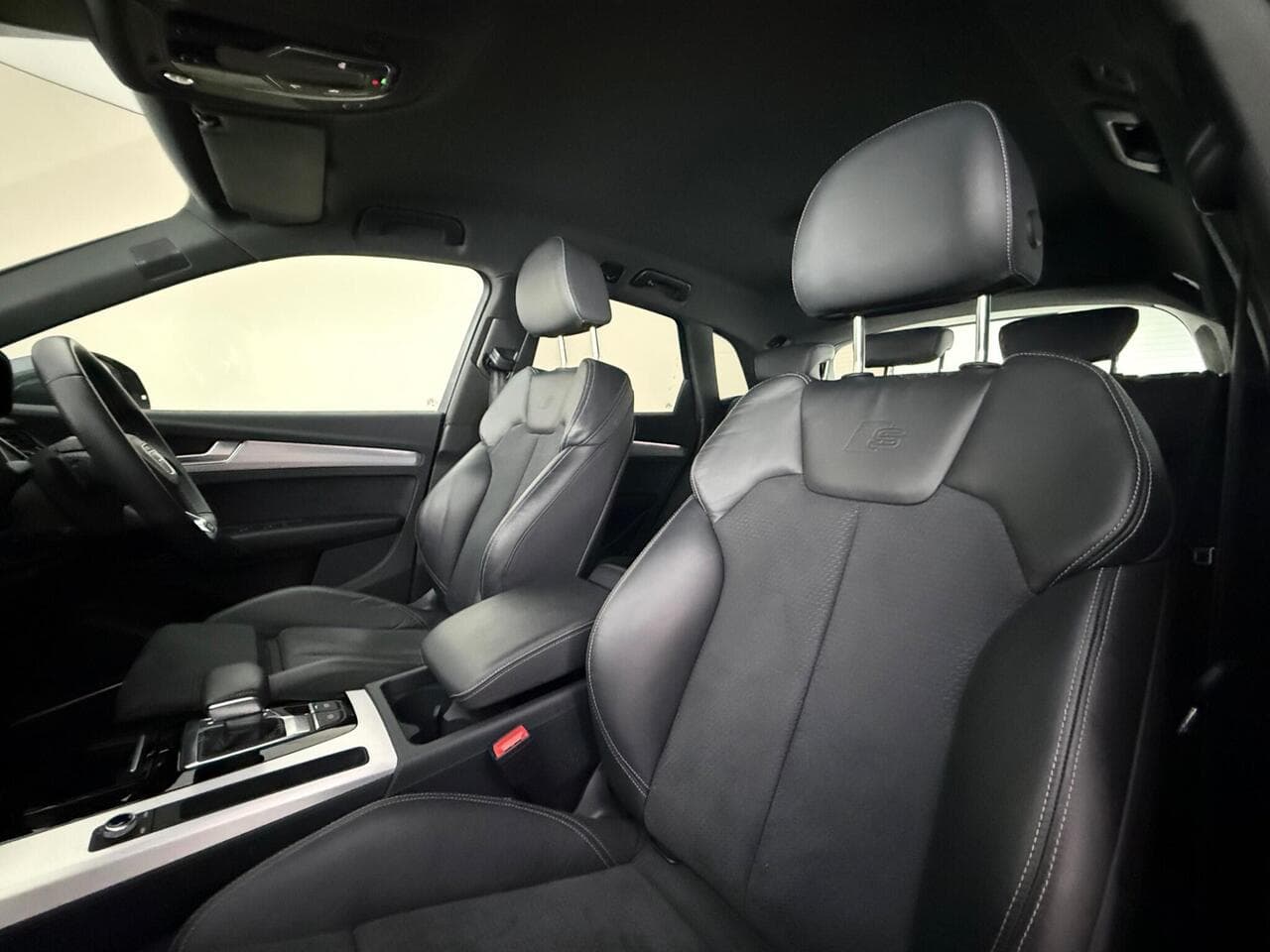 Audi Q5 thumbnail Seat Front Passenger
