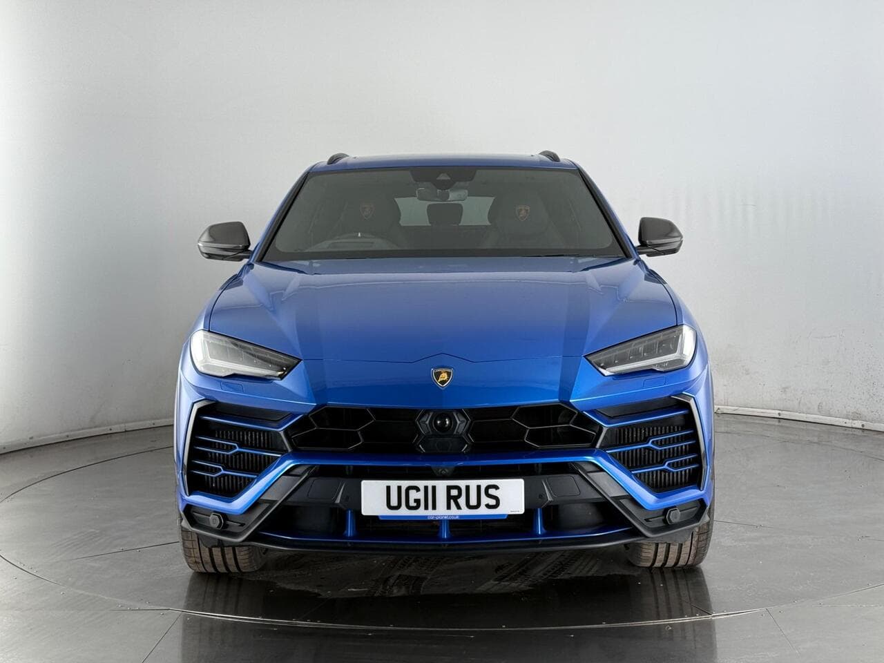 Lamborghini Urus thumbnail Front