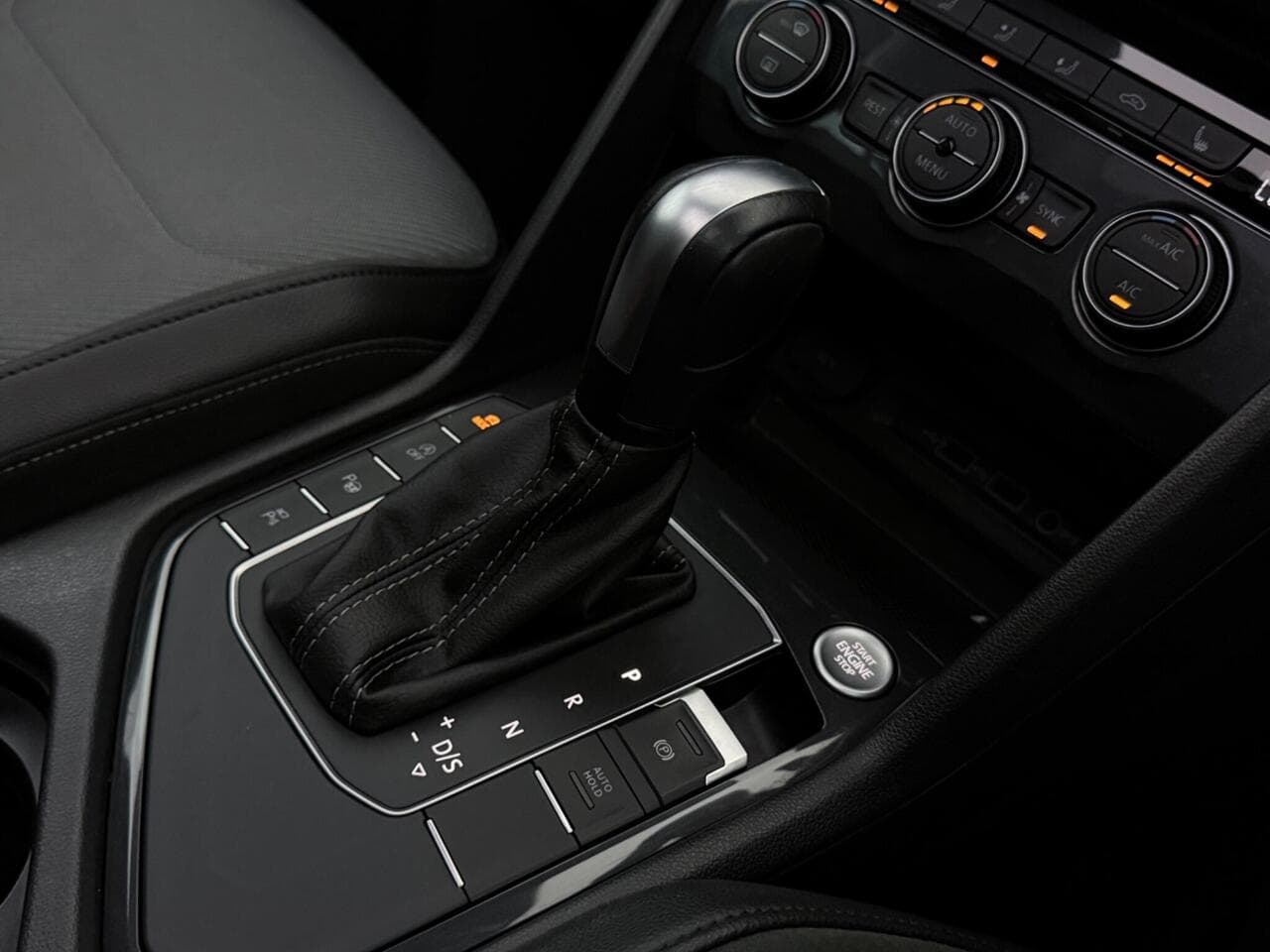 Volkswagen Tiguan thumbnail Misc Controls