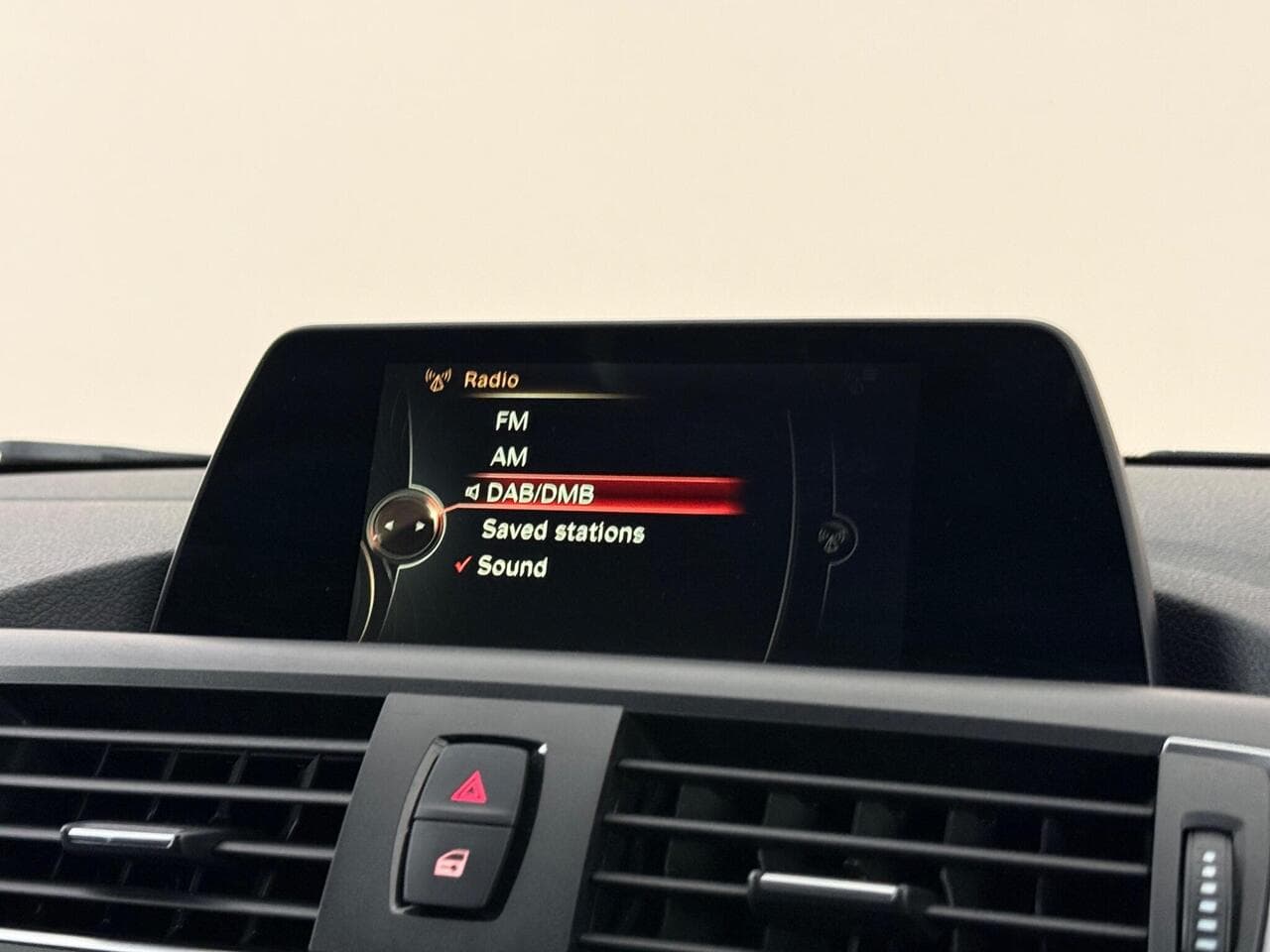 BMW 1 Series thumbnail Infotainment System