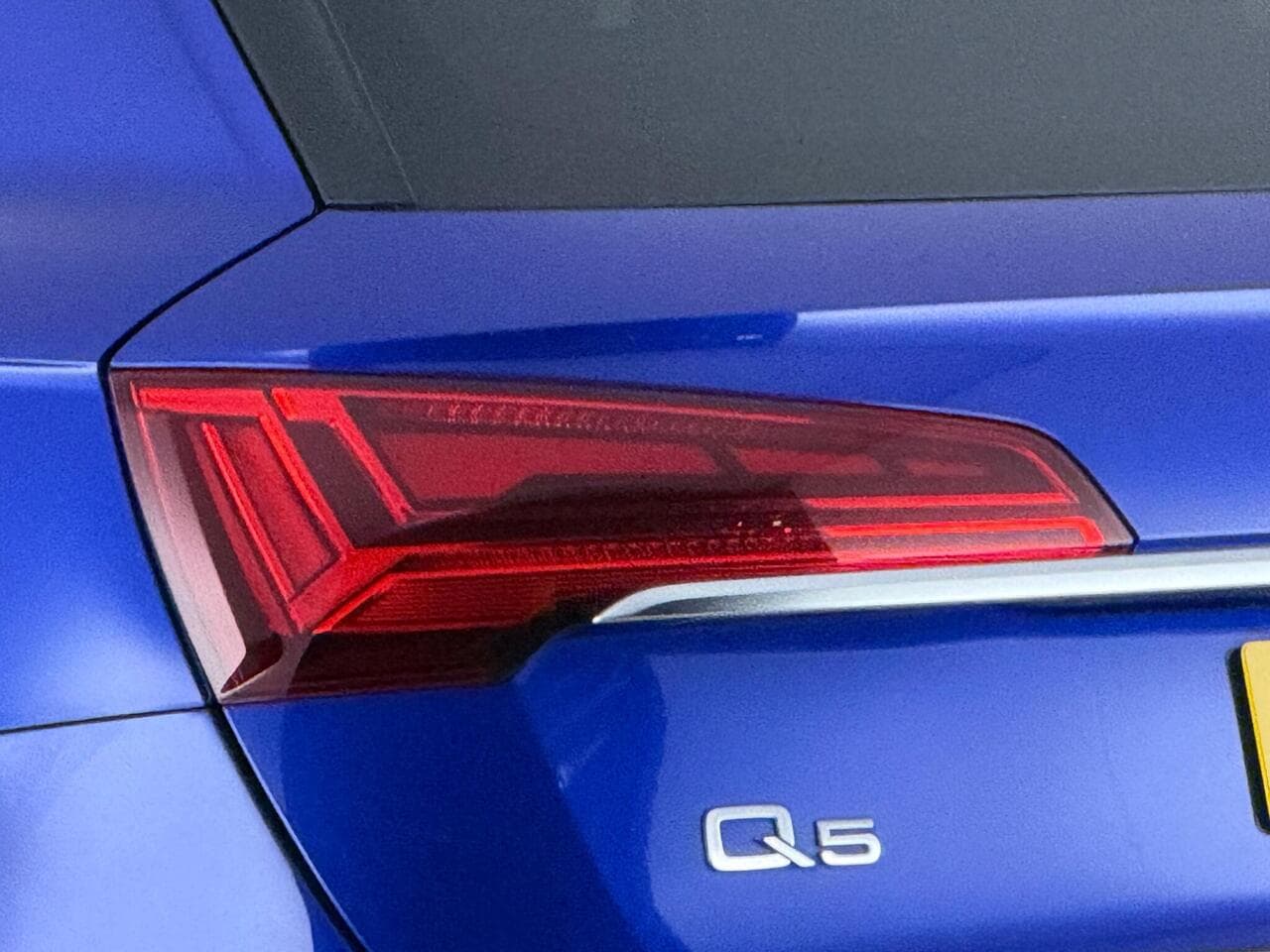 Audi Q5 thumbnail Lights Rear