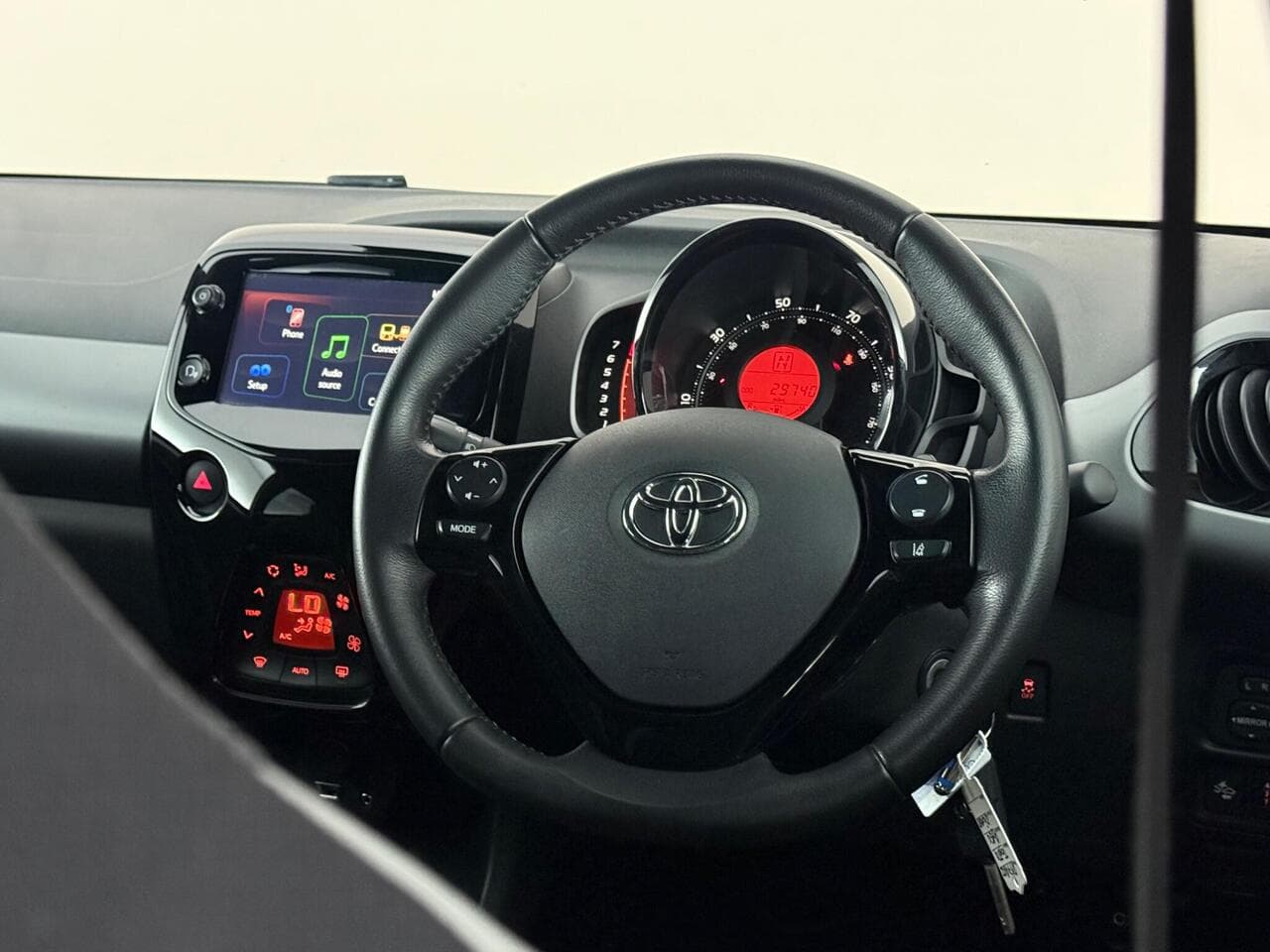 Toyota AYGO thumbnail Steering Wheel