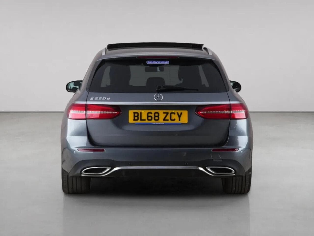 Mercedes-Benz E Class thumbnail Rear