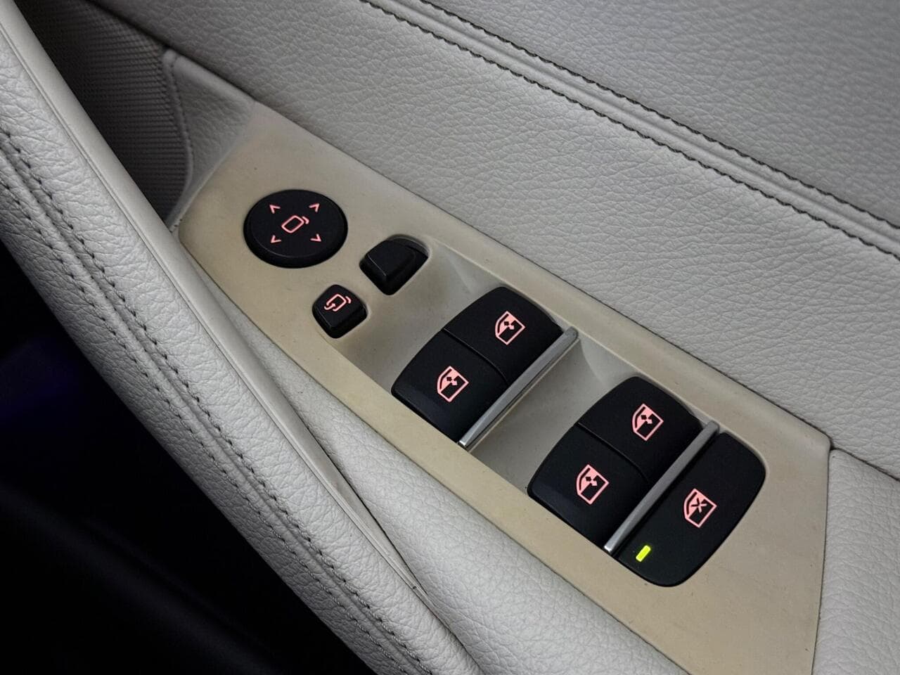 BMW 5 Series thumbnail Misc Controls