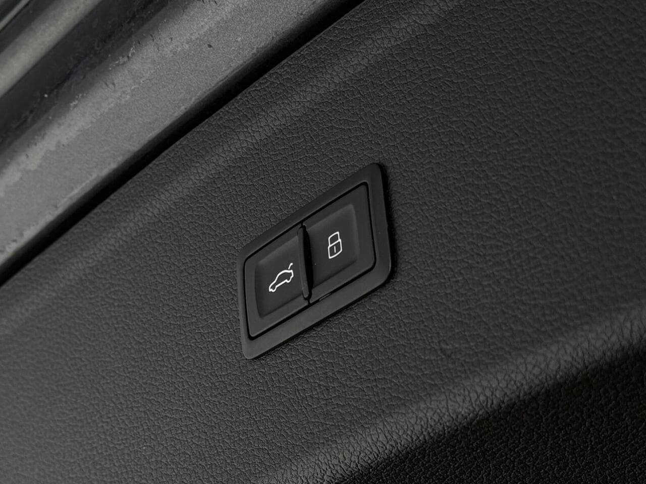 Audi Q5 thumbnail Misc Controls