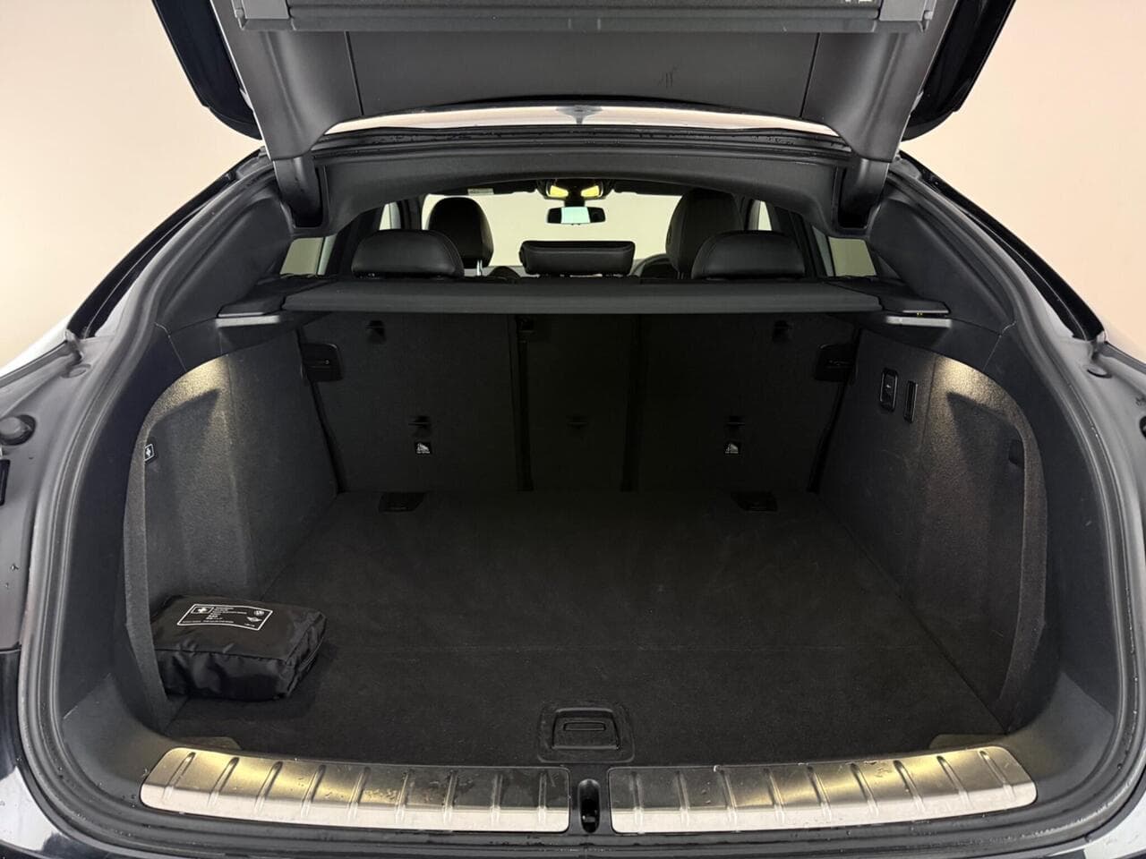 BMW X4 thumbnail Boot