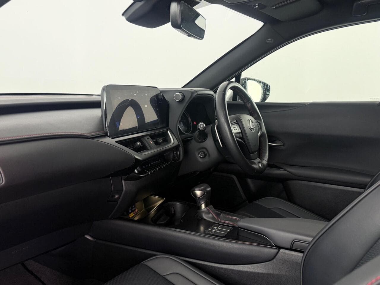 Lexus UX thumbnail Interior Front
