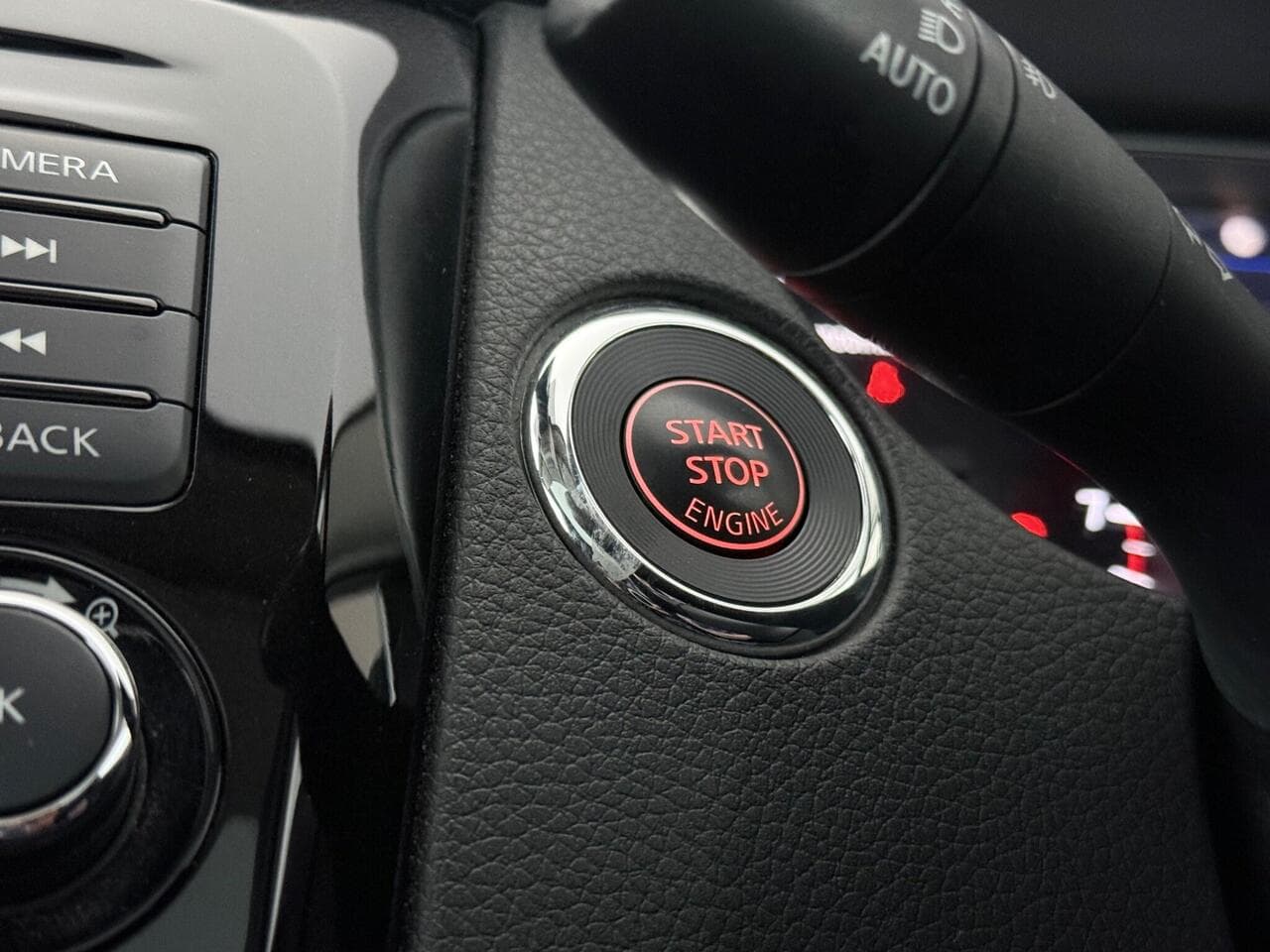 Nissan Qashqai thumbnail Misc Controls