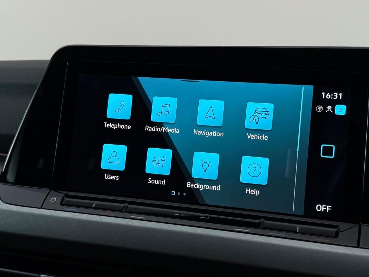 Volkswagen Golf thumbnail Infotainment System