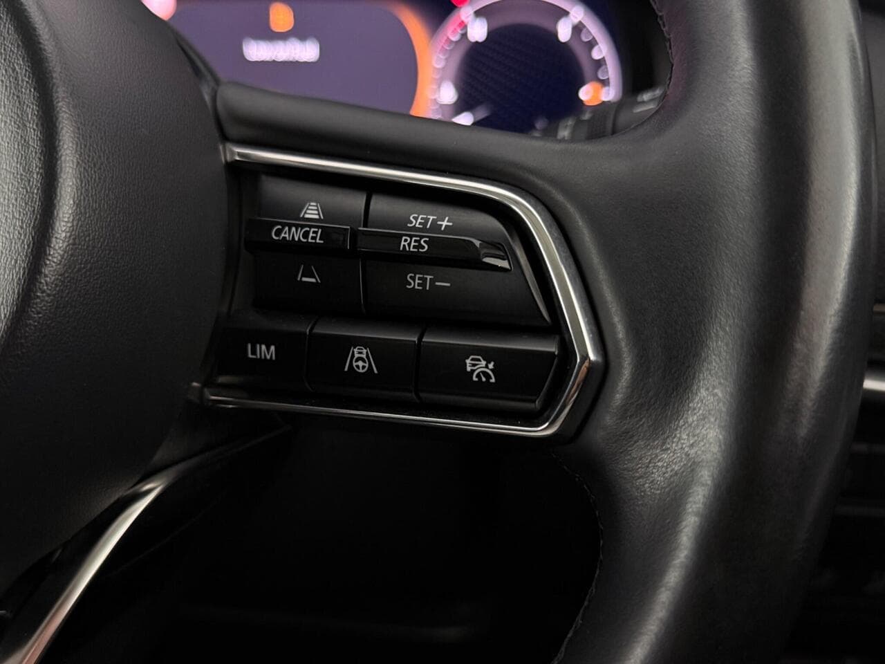 Mazda CX-60 thumbnail Misc Controls