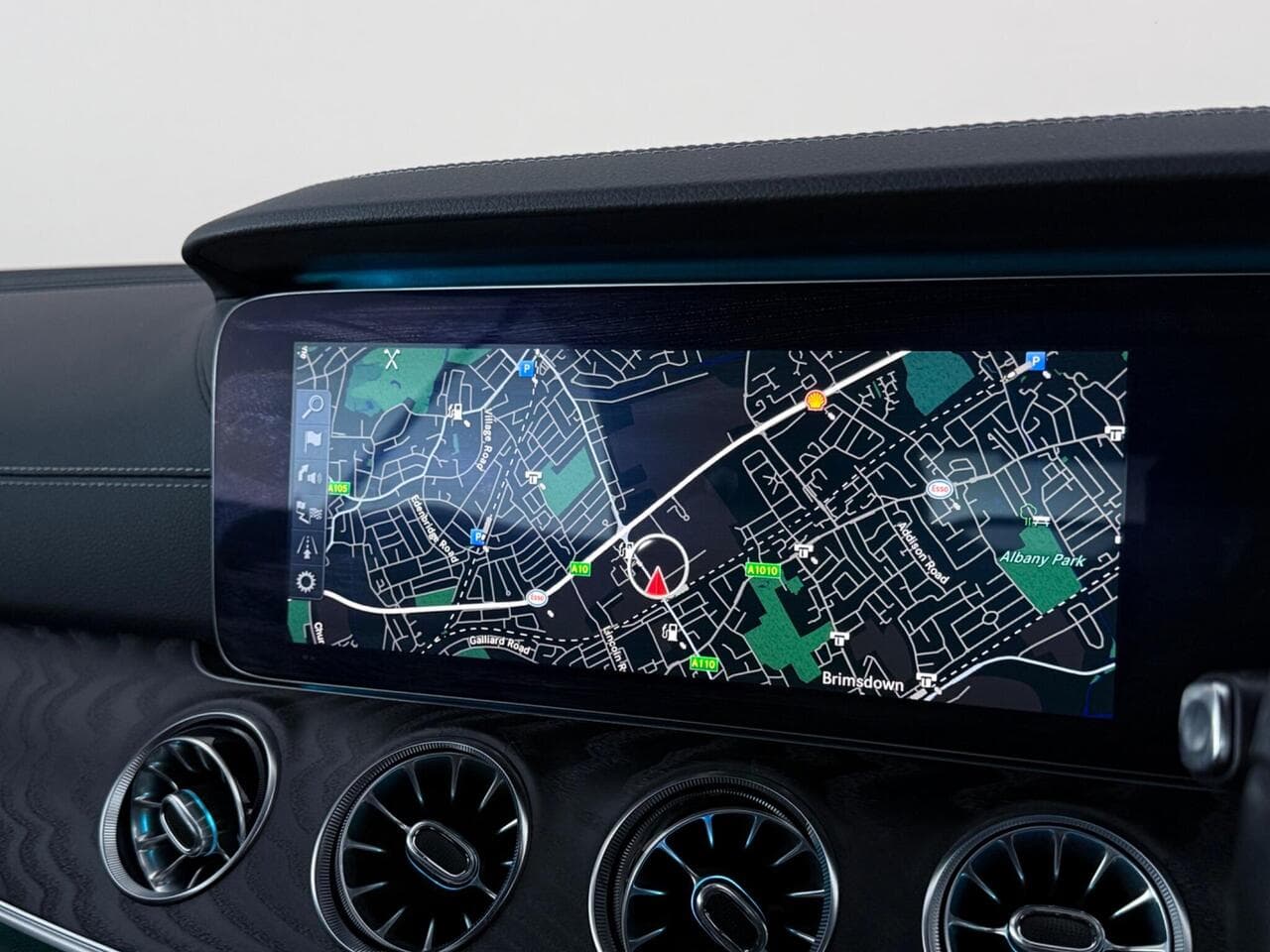 Mercedes-Benz E Class thumbnail Infotainment System