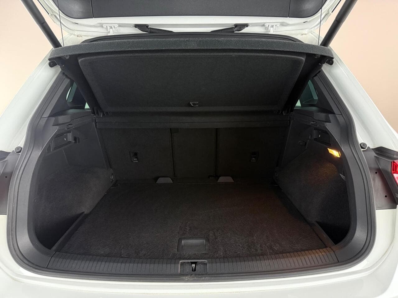 Volkswagen Tiguan thumbnail Boot