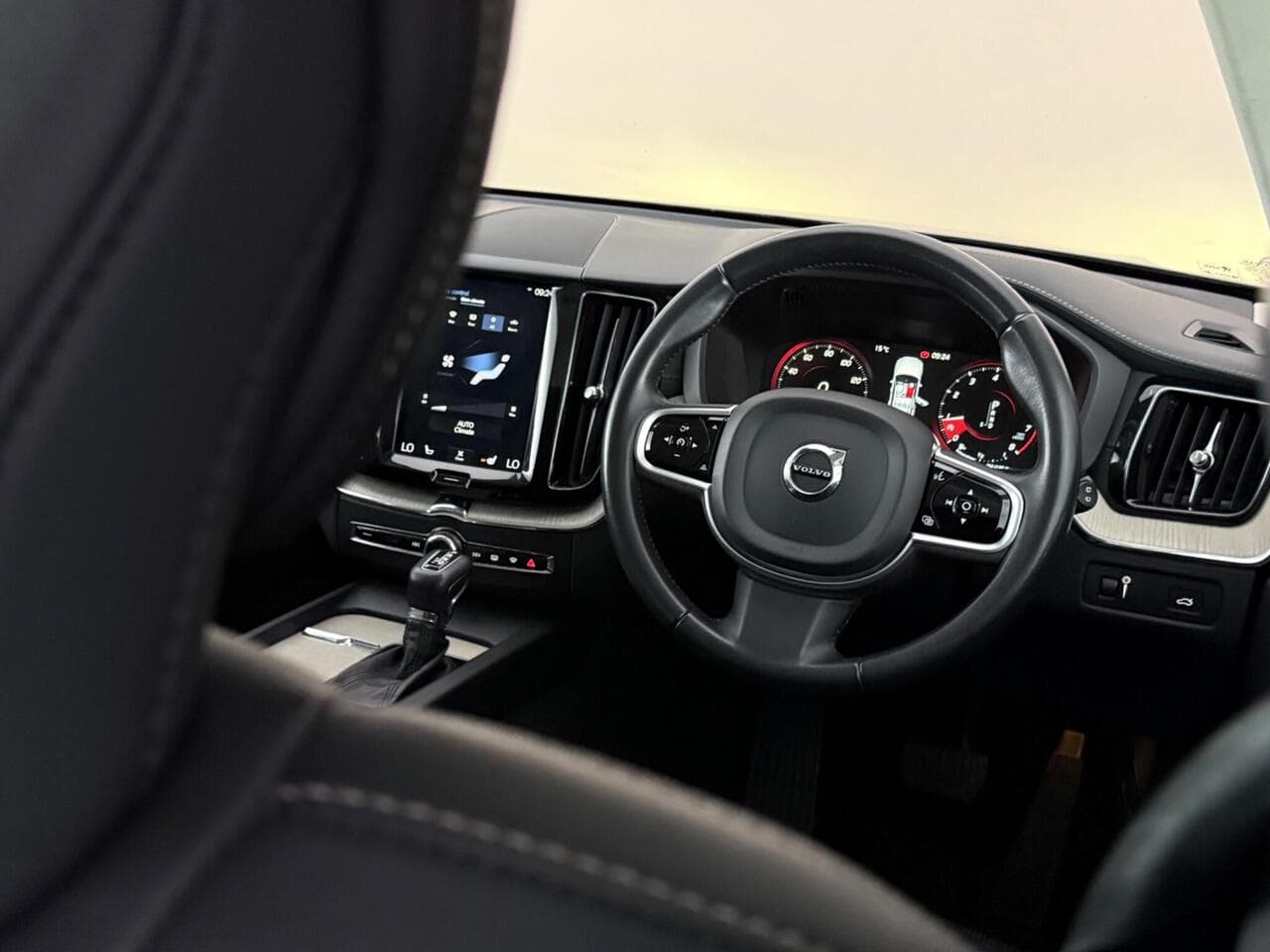 Volvo XC60 thumbnail Interior Front