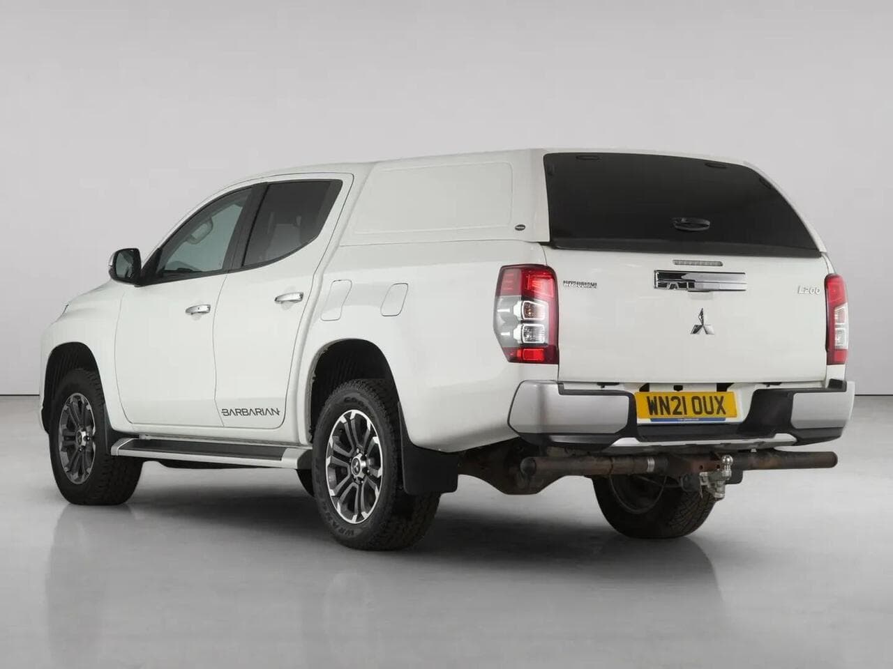 Mitsubishi L200 thumbnail Rear Left