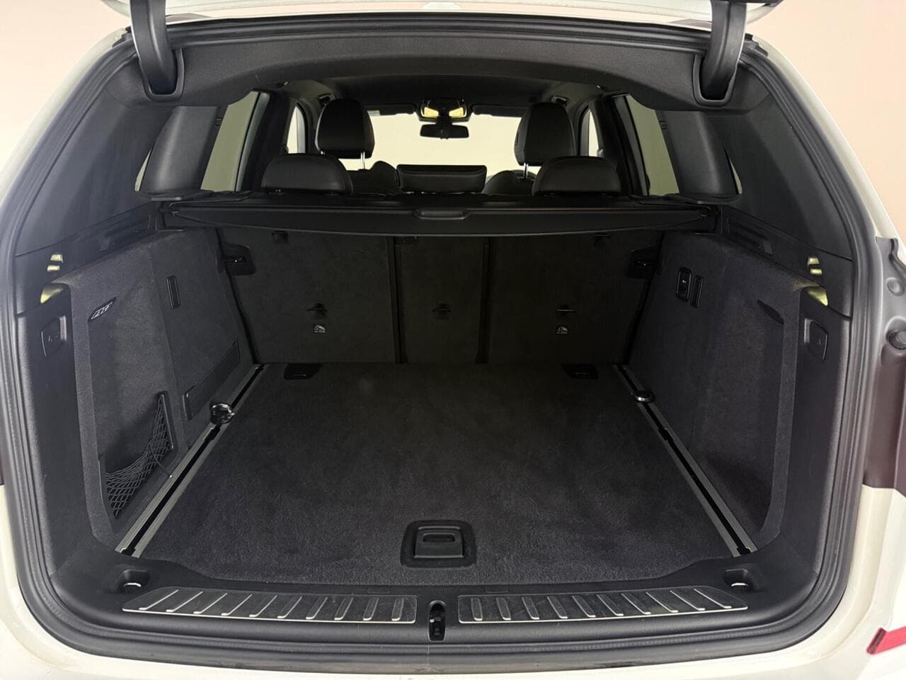 BMW X3 thumbnail Boot