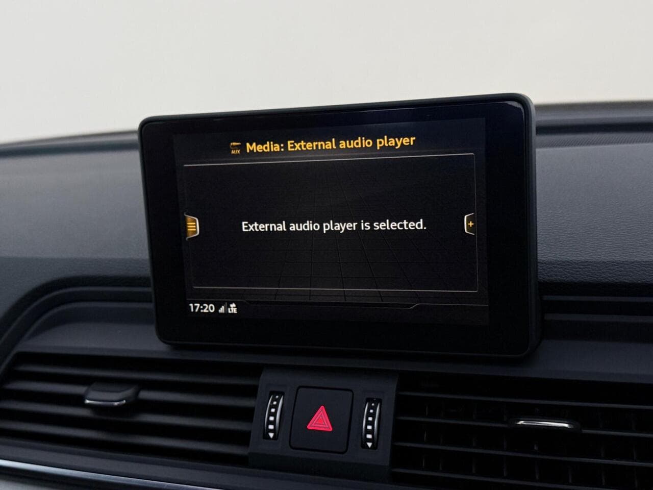 Audi Q5 thumbnail Infotainment System