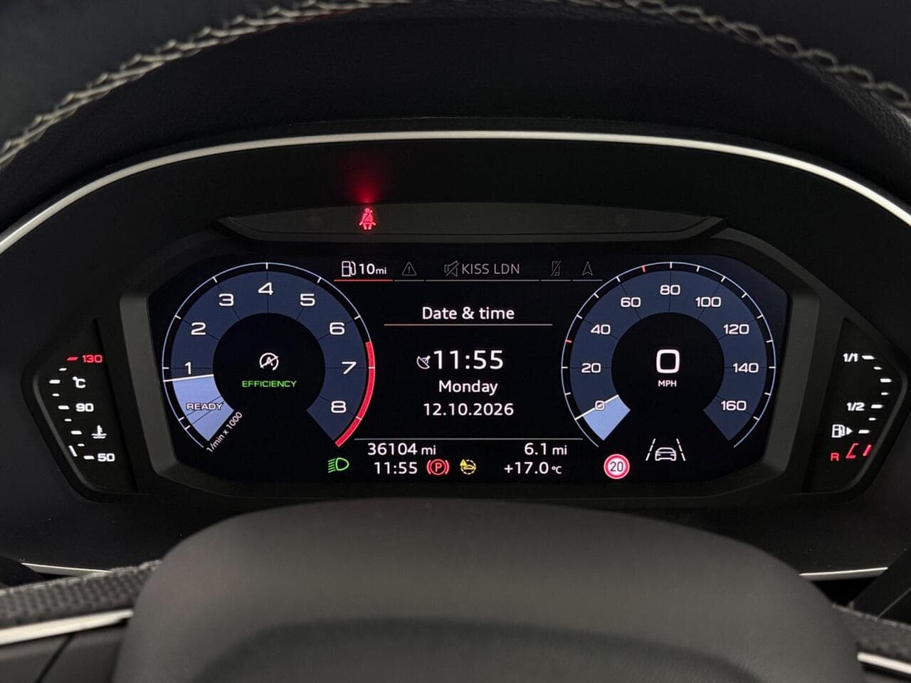 Audi Q3 thumbnail Driver Instruments