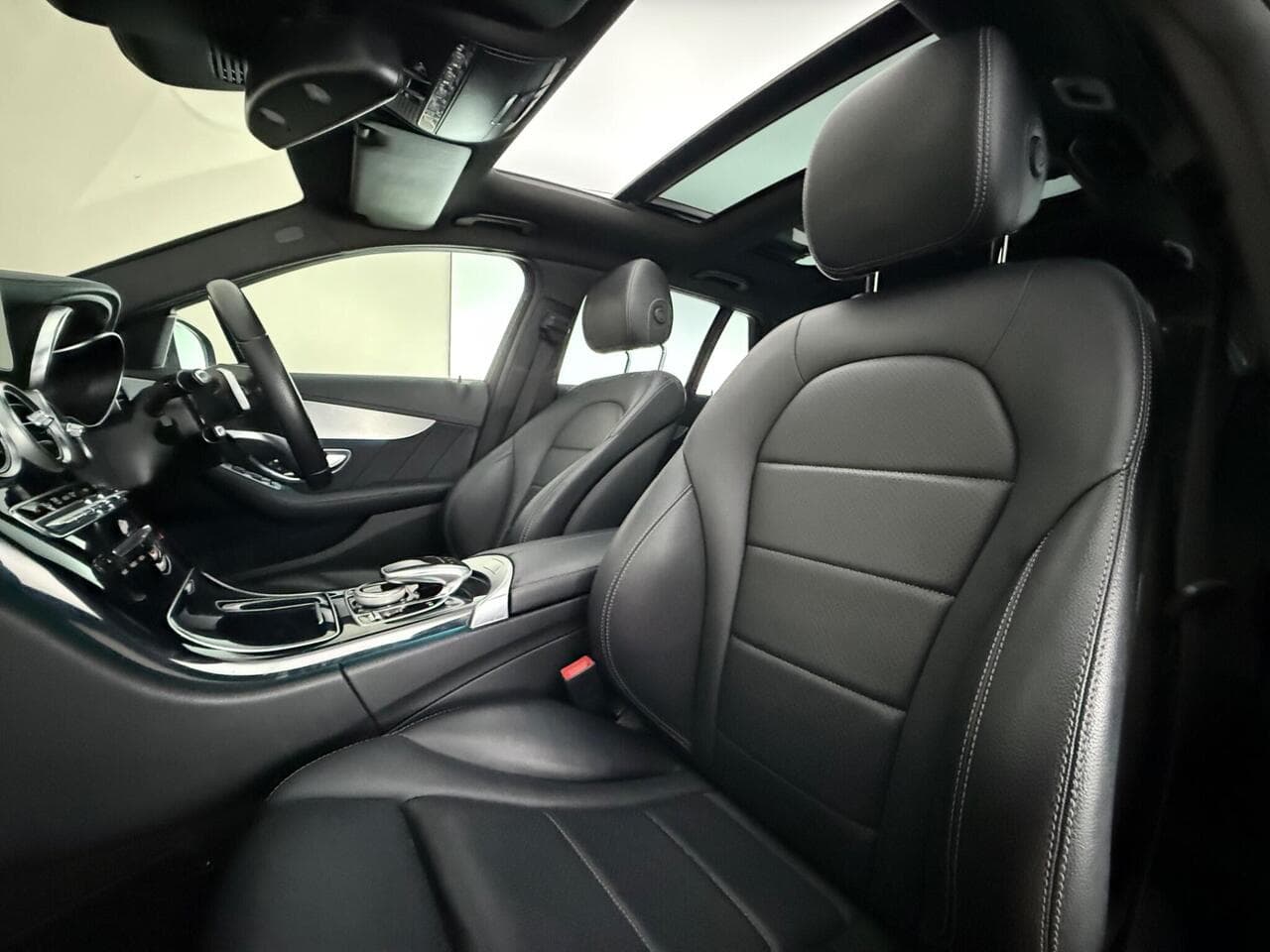 Mercedes-Benz C Class thumbnail Seat Front Passenger
