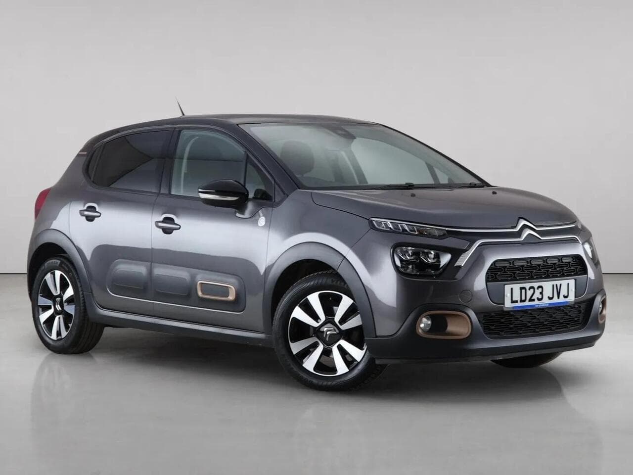 Citroen C3 - Citroen C3 1.2 PureTech C-Series Edition EAT6 Euro 6 (s/s) 5dr